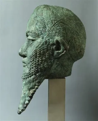  Head of a Ruler, An Exquisite Bronze Bust Overflowing with Regal Dignity